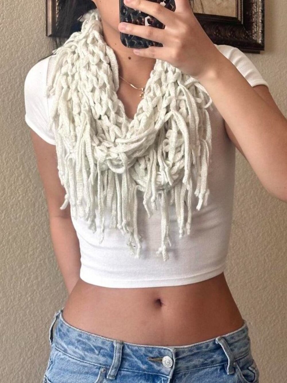 Justice Infinity Scarf - Picture 2 of 6